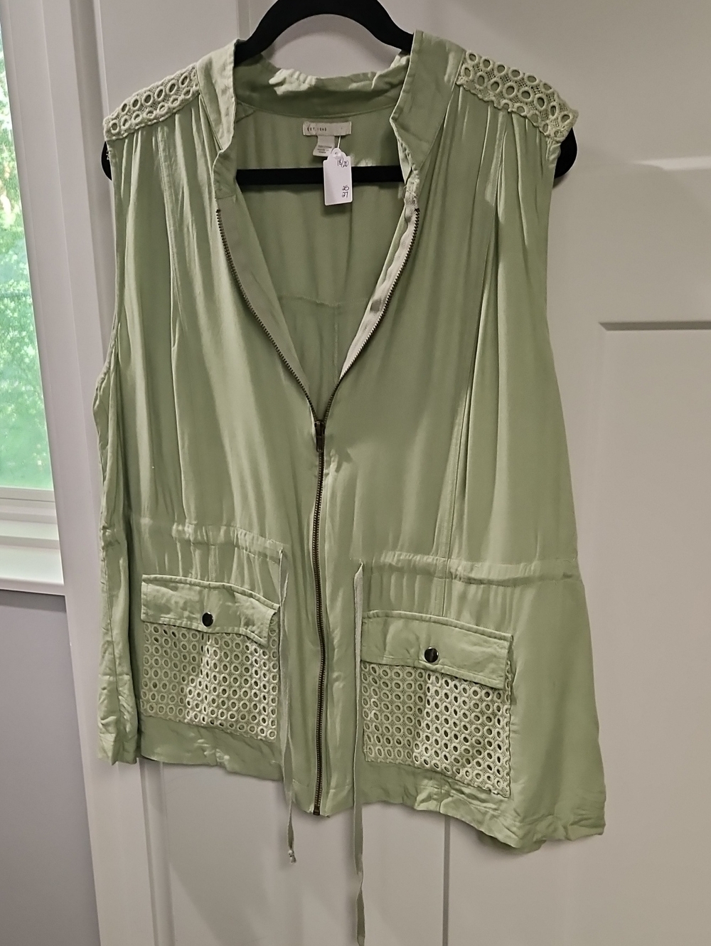 Cato Light Green Sleeveless Zip-Front Utility Vest